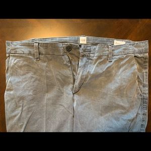 Gap Girlfriend Chino. Size 10.